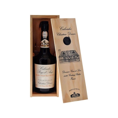 Водка Calvados Coeur de Lion Pays d'Auge, wooden box, 1987 (0,7 л) (BW9406) 
Водка Calvados Coeur de Lion Pays d'Auge, wooden box, 1987 (0,7 л) (BW9406)