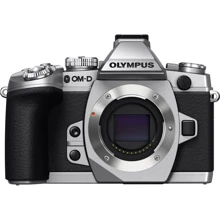 Olympus OM-D E-M1 body Silver: Тип матрицы CMOS