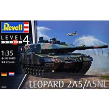 Танк Revell Leopard 2A5 / A5NL: Производитель Revell