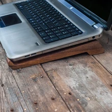 Аксессуар EcoWalnut Крючки для ноутбука: Производитель EcoWalnut