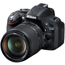 Nikon D5200 Kit (18-140mm) VR Офіційна гарантія: Тип матриці CMOS