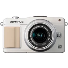Olympus E-PM2 14-42 Body white/silver: Тип матрицы Live MOS
