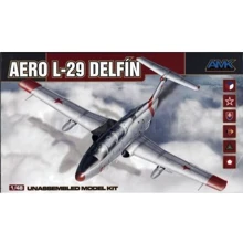 Учебно-тренировочный Amk самолет Aero L-29 "Дельфин": Производитель Amk