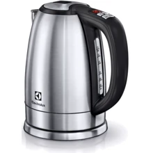 Электрочайник Electrolux EEWA 7700: Мощность, Вт 2400 Вт