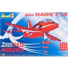Учебно-тренировочный Revell самолёт BAe Hawk T.1 Red Arrows (RV04284): Производитель Revell