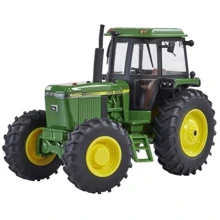 Трактор Britains John Deere 4450 1:32 (43364): Тип Готовая модель