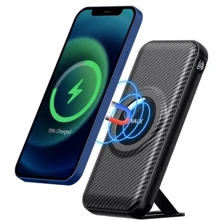 Внешний аккумулятор iWALK Power Bank 20000mAh Stand MagSafe 15W Black (UBP20000M): Количество USB 3
