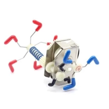Механическая игрушка Kikkerland Skidum Wind Up (1505): Производитель Kikkerland