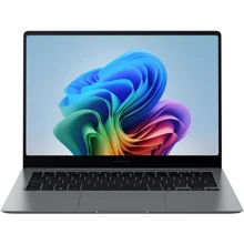 Ноутбук Samsung Galaxy Book5 Pro (NP940XHA-KG1US): Екран 16" AMOLED (2880x1800) Touch