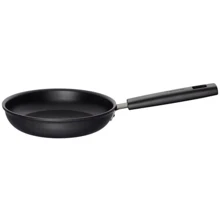 Fiskars Hard Face 20 см (1052221): Тип сковороди традиційна