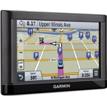 Garmin Nuvi 65: Слот для карт памяти MicroSD