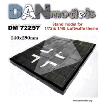 Подставка DAN models для моделей авиации Тема: Люфтваффе, 2 МВ (290x240 мм): Производитель DAN models