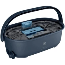 Очищувальна станція Electrolux PowerPro EPPCS2 для насадок вологого прибирання: Виробник Electrolux