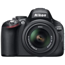 Nikon D5200 Kit (18-55mm) VR: Тип матриці CMOS