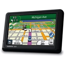 Garmin Nuvi 1490LMT: Слот для карт памяти MicroSD