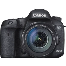 Canon EOS 7D Mark II Kit (15-85mm) IS USM: Тип матрицы CMOS