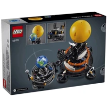 Конструктор LEGO Technic Земля и Луна на орбите 526 деталей (42179): Серия TECHNIC