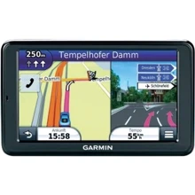 Garmin Nuvi 2595 НавЛюкс (010-01002-18): Слот для карт памяти MicroSD