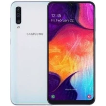 Смартфон Samsung a50 4/64GB White: Причина уценки Активирован, витринный вариант, хорошее состояние. В комплектации коробка, блок зарядки, шнур