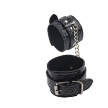 Наручники Chisa Be good Wrist Cuffs: Производитель CHISA