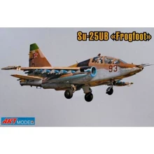 Навчально-бойовий штурмовик ART Model Сухий Су-25УБ ART7212: Виробник ART Model