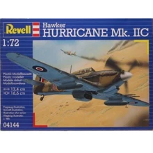Модель Revell Винищувач-бомбардувальник Hawker Hurricane Mk II C 1:72 (4144): Виробник Revell