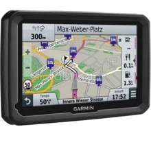 Garmin Dezl 770LMT НавЛюкс (010-01343-11): Слот для карт памяти MicroSD
