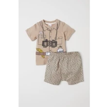 Футболка H&M 5950417 68 см светло-коричневая: Пол Мальчик