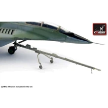 Конверсионный набор Armory для МИГ-29 - фаркоп аэродромный 1:72 AR-ACA7269: Производитель Armory
