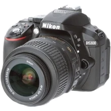 Nikon D5300 Kit (18-55mm) VR II Grey: Тип матриці CMOS