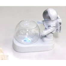 Статуэтка лампа Olens Космонавт 15.5х14.5х8 см (DL21012710): Производитель Olens