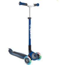 Самокат GLOBBER серии MASTER LIGHTS синий, колеса с подсветкой, до 50кг, 4+ (662-100-2): Количество колес 3