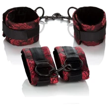 2 пары наручников, Scandal: Производитель California Exotic Novelties