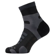 Шкарпетки спортивні Jack Wolfskin Cross Trail Classik Cut (1907071_6000) 38-40 (25) чорні: undefined undefined
