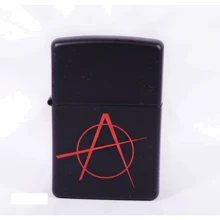 Зажигалка Zippo 218 Black Matte Anarchy (20842): Производитель Zippo