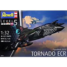 Разведчик-бомбардировщик Revell "TigerMeet 2014": Производитель Revell