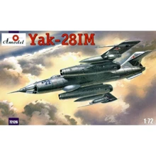 Модель Amodel Бомбардувальник Яковлєв Як-28ІМ (AMO72126): Виробник AMODEL