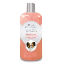 Шампунь Veterinary Formula Ultra Moisturizing Shampoo для собак и кошек, с овсяной мукой, протеинами шелка, DL-пантенолом, глицерином, аромат малины и граната, 503 мл: Тип средства Шампуни