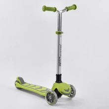 Самокат трехколесный Best Scooter складной алюминиевый руль, 4 колеса PU со светом Light green (102320): Количество колес 4