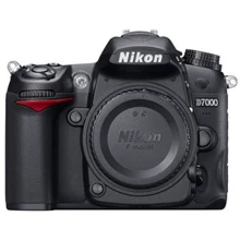 Nikon D7000 Body: Тип матриці CMOS