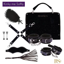 Набор для BDSM RIANNE S - Kinky Me Softly Black: 8 предметов для удовольствия: Производитель RIANNE S