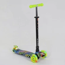 Самокат детский пластмассовый с алюминиевой трубкой руля + 4 колеса Black/Light green (83271): Количество колес 3