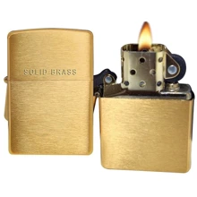 Зажигалка Zippo (204): Производитель Zippo