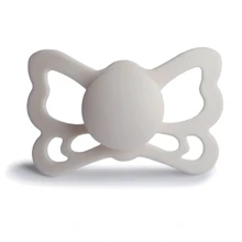 Пустышка Frigg Butterfly Silver Grey size 2 (6-18 m) светло серый (001178): Возраст старше 6 месяцев