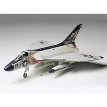 Модель Tamiya Американский палубный истребитель Douglas F4D-1 Skyray (TAM61055): Производитель TAMIYA