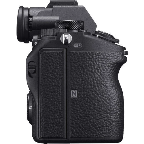 Sony Alpha A7 III kit (28-70mm) (ILCE7M3KB): Максимальный размер кадра 6000x4000