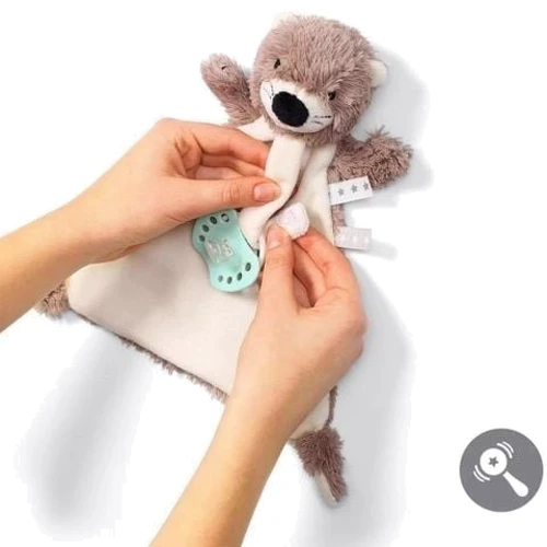 Обнимашка BabyOno для малышей с держателем для пустышки Выдра Маги (739)