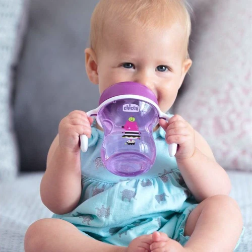 Поильник непроливайка Chicco Training Cup 200 мл 6м+ фиолетовый (06921.10.04): Производитель Chicco