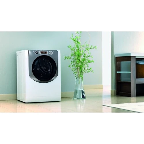 Стиральная машина Hotpoint-Ariston AQS63F 29 EU: Тип машины Автомат