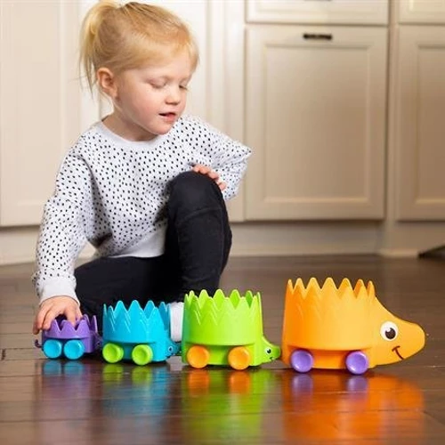 Пірамідка-каталка Їжачки Fat Brain Toys Hiding Hedgehogs (F223ML) фото 5